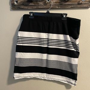 Mini skirt black and white. Multiple different stripes